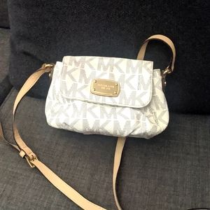 Micheal Kors Crossbody bag